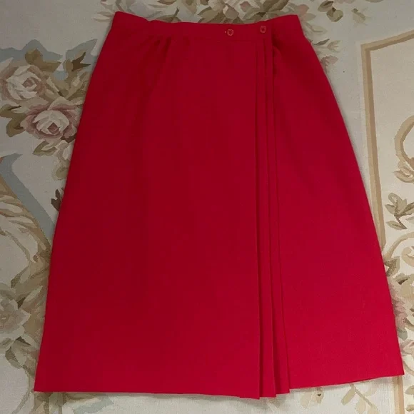 Vintage red wrap skirt size 16 - Picture 2 of 10
